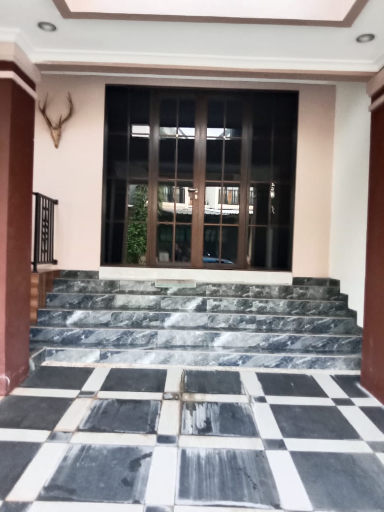 Rumah Dijual Furnished di Cluster Cosmo Estate Lippo Cikarang